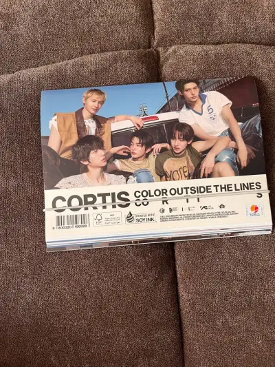 Álbum CORTIS (casi nuevo) - miniatura 1