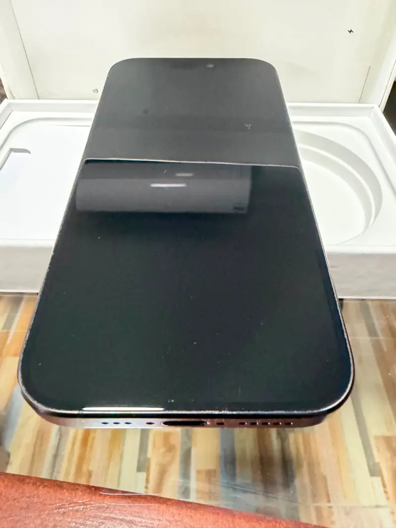 iPhone 15 Pro 256gb - 2