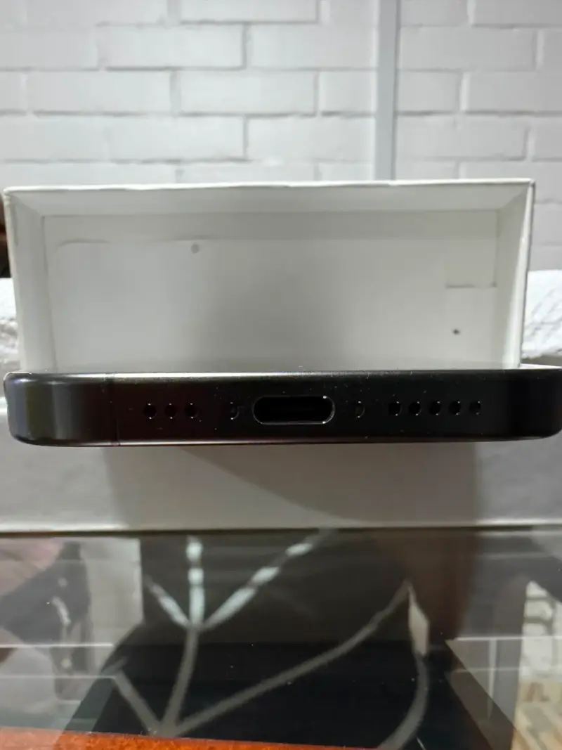 iPhone 15 Pro 256gb - 3