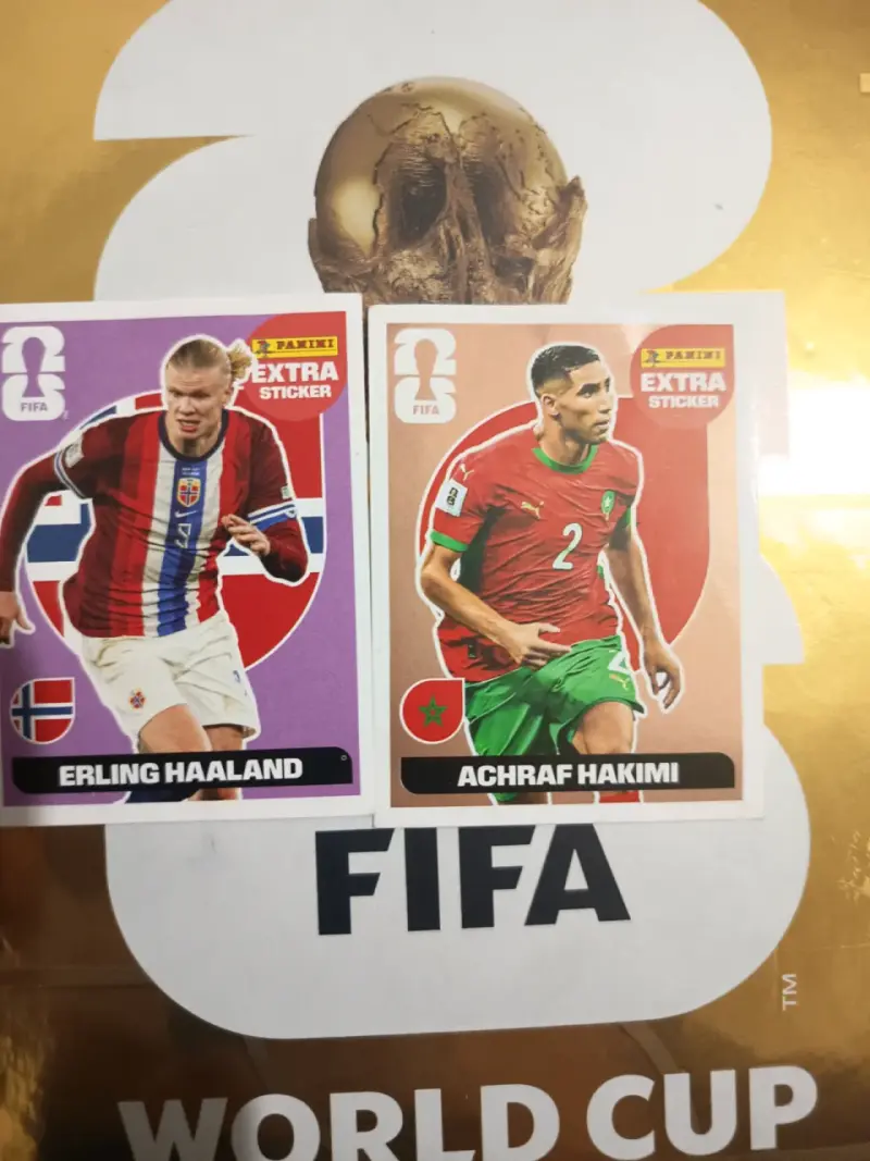 Stickers Panini FIFA Haaland y Hakimi