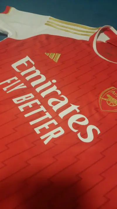 Camiseta original Arsenal Adidas 2023/24 - miniatura 4