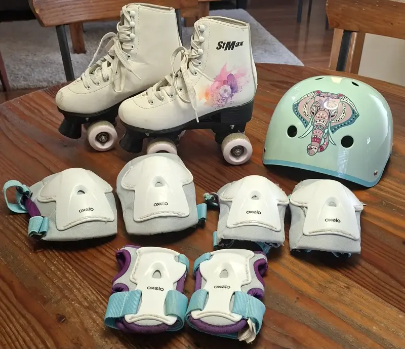 Set de patines StMax con casco y protecciones - 1