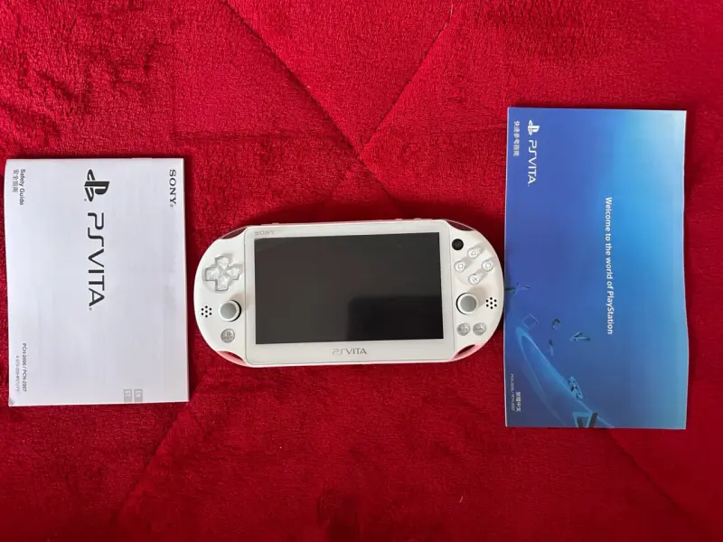Consola Sony PS Vita Light Pink/White Wi-Fi - 4