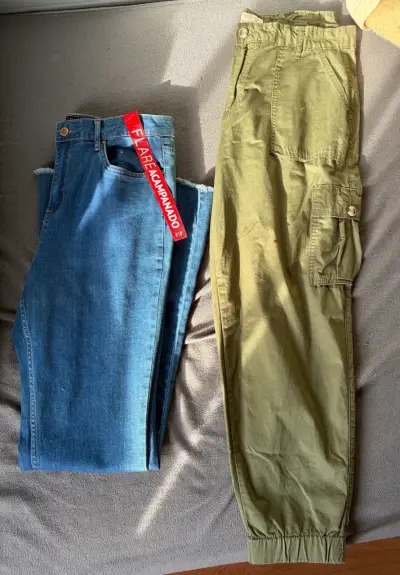 Pantalones flare y cargo para mujer - miniatura 1