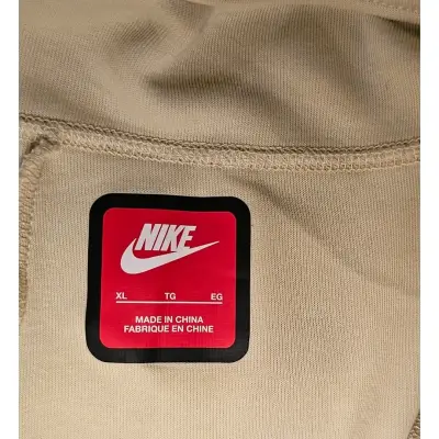 Pantalones deportivos Nike blancos con bolsillos - miniatura 4