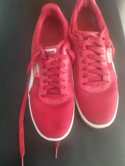 Zapatillas Puma rojas cm 29.5 - miniatura 3