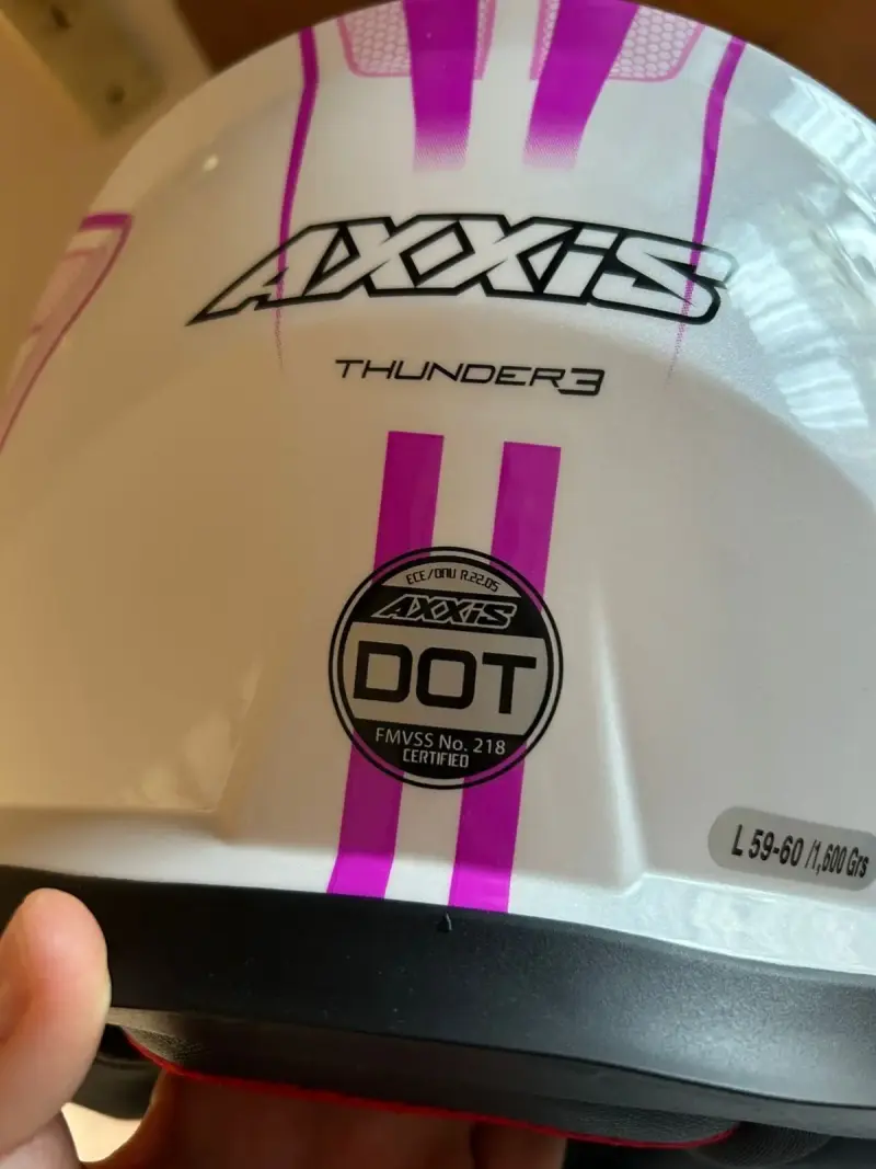 Casco integral Axxis rosa y blanco - 4