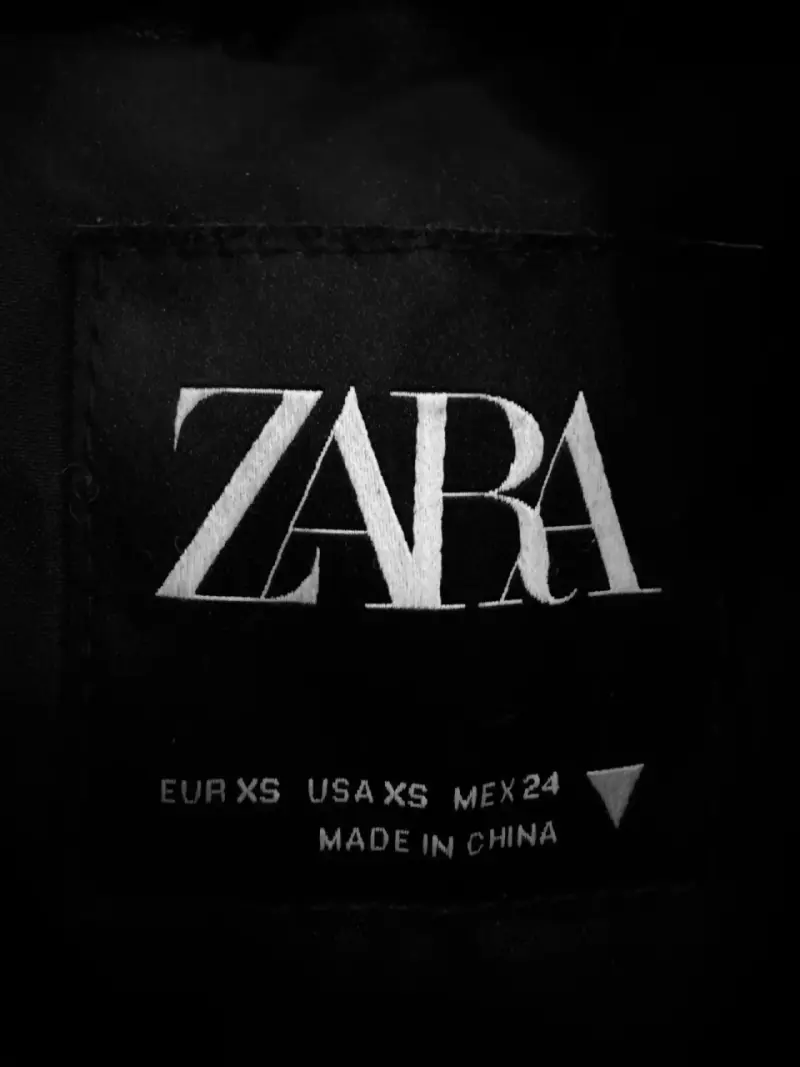 Chaqueta Puffer Zara Eco Cuero Negra XS - 3