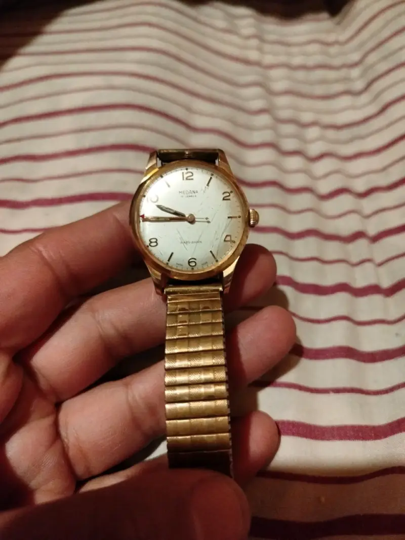 Reloj vintage Medana dorado - 1