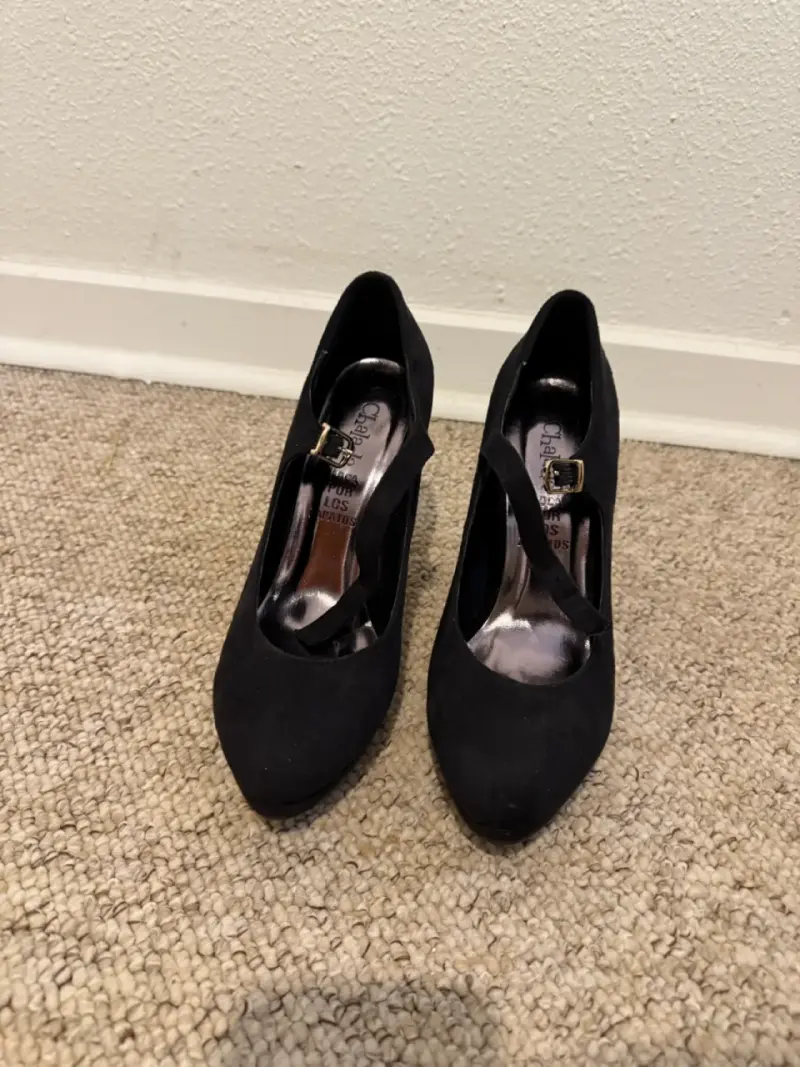 Zapatos de tacón negros elegantes - 1