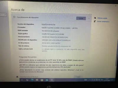 Laptop HP gris en buen estado - miniatura 2