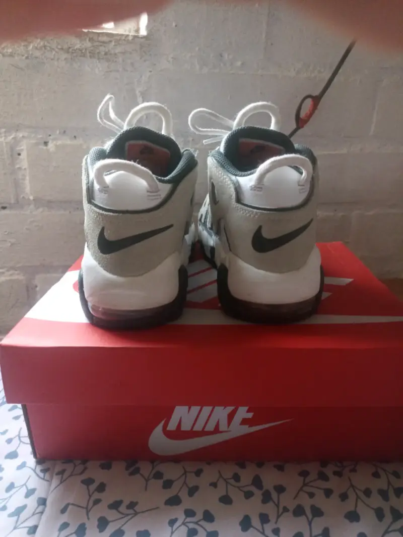 Zapatillas Nike Air More Uptempo blancas - 2