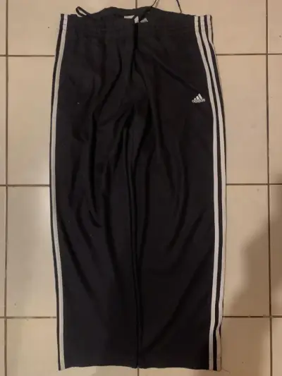 Pantalones deportivos Adidas negros con franjas - miniatura 1