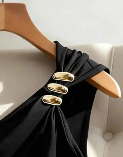 Vestido negro asimétrico elegante - miniatura 3