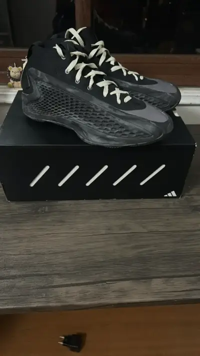 Zapatillas deportivas Adidas negras - miniatura 1