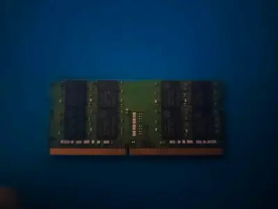 Memoria RAM 16GB DDR4 2666MHz SK Hynix SO-DIMM - miniatura 2