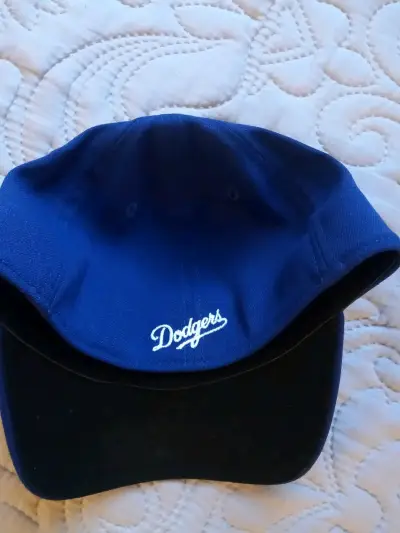 Gorra azul Dodgers estilo casual NEW ERA cerrado - miniatura 1