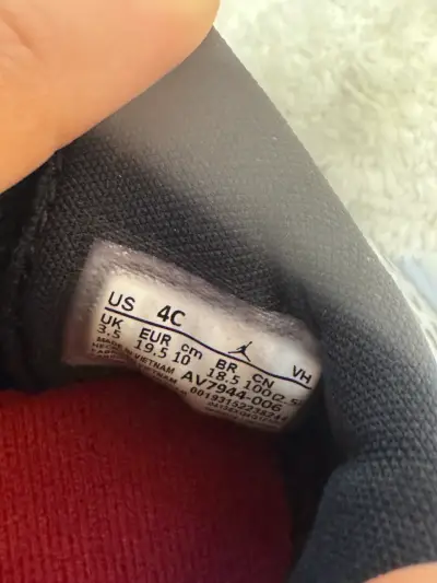 Zapatillas Jordan nuevas - miniatura 4