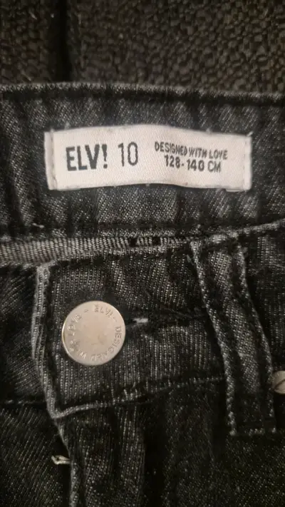 Jeans negros desgastados - miniatura 2