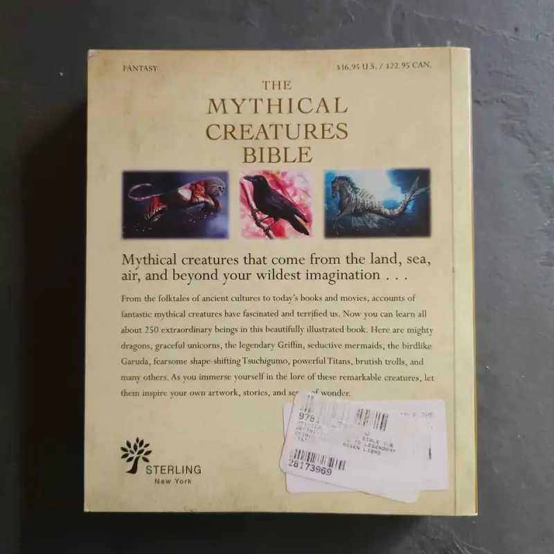Libro 'The Mythical Creatures Bible' ilustrado - 2