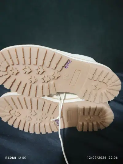Botas blancas de cuero para mujer - miniatura 3