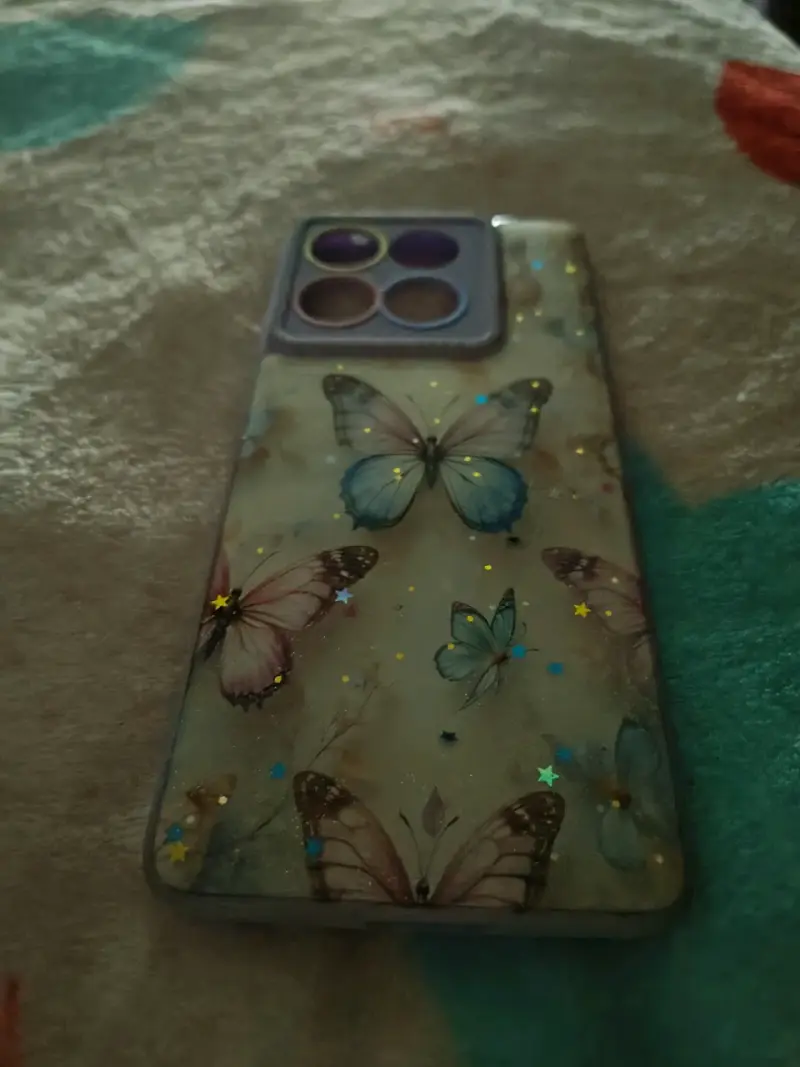 Funda para celular con diseño de mariposas - 3