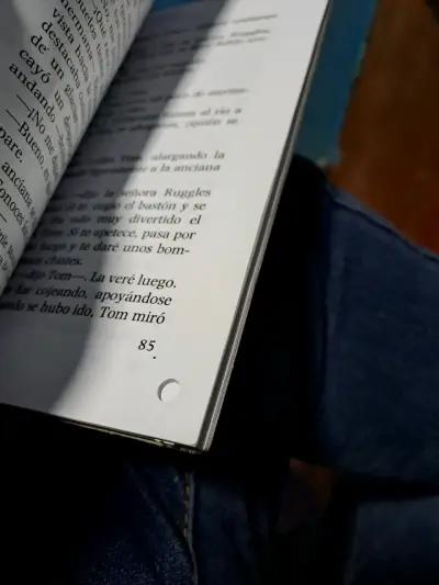 Libro 'Asesinato en el Canadian Express' de Eric W - miniatura 6