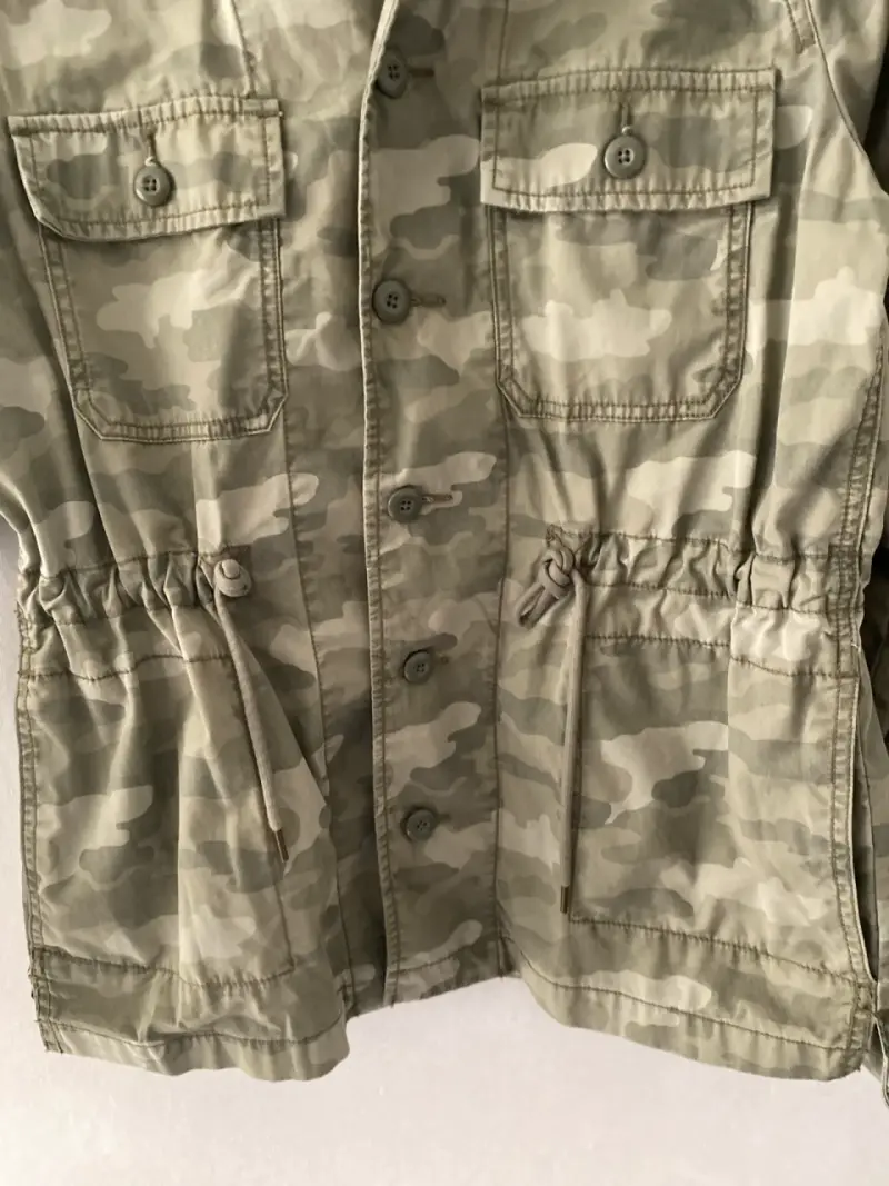 Chaqueta American Eagle talla M-L - 3