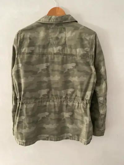 Chaqueta American Eagle talla M-L - miniatura 5