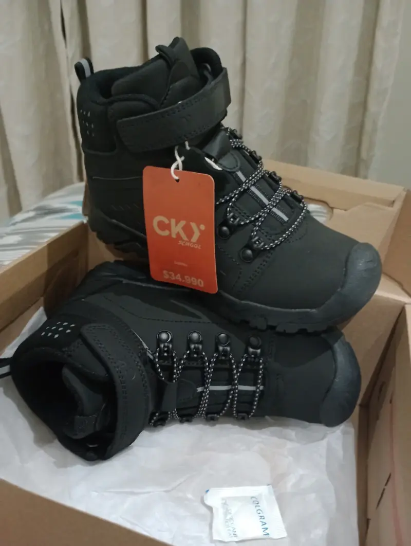 Botines outdoor CKY negros talla 32 - 3
