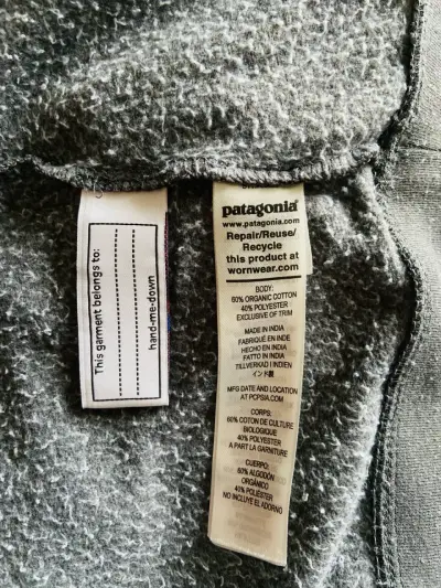 Polerón con capucha Patagonia gris oscuro - miniatura 4