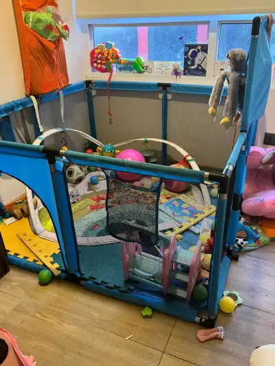Corral de juegos infantil - miniatura 3