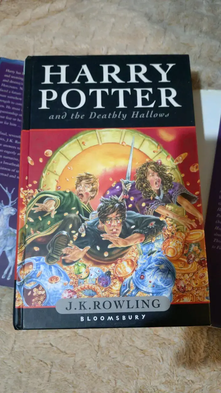 Libro Harry Potter and the Deathly Hallows - 1