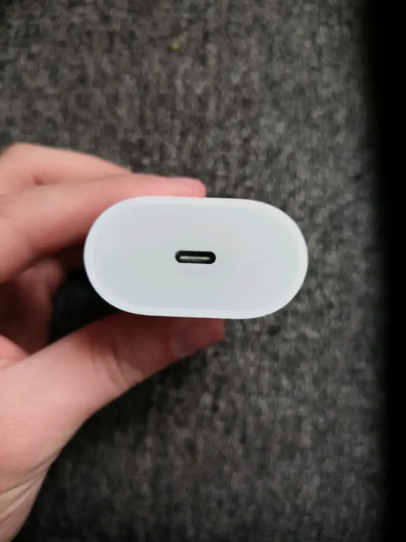 Cargador iPhone USB-C - 3