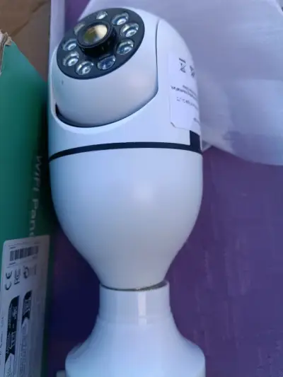 Cámara de seguridad WiFi panorámica - miniatura 1
