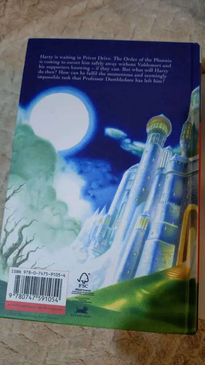 Libro Harry Potter and the Deathly Hallows - 6