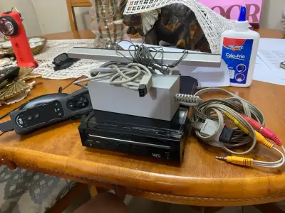 Consola Nintendo Wii con accesorios - miniatura 1