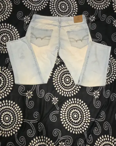 Jeans celestes de mezclilla para hombre - miniatura 5