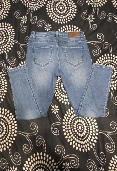 Jeans azul claro para hombre talla mediana - miniatura 3