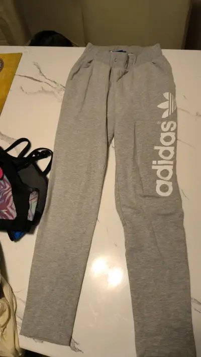 Pantalones deportivos - miniatura 1