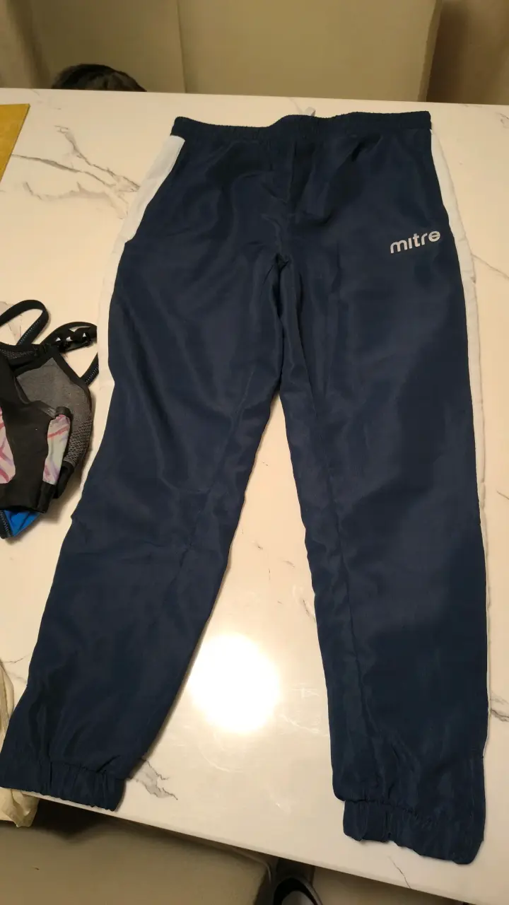 Pantalones deportivos - 2