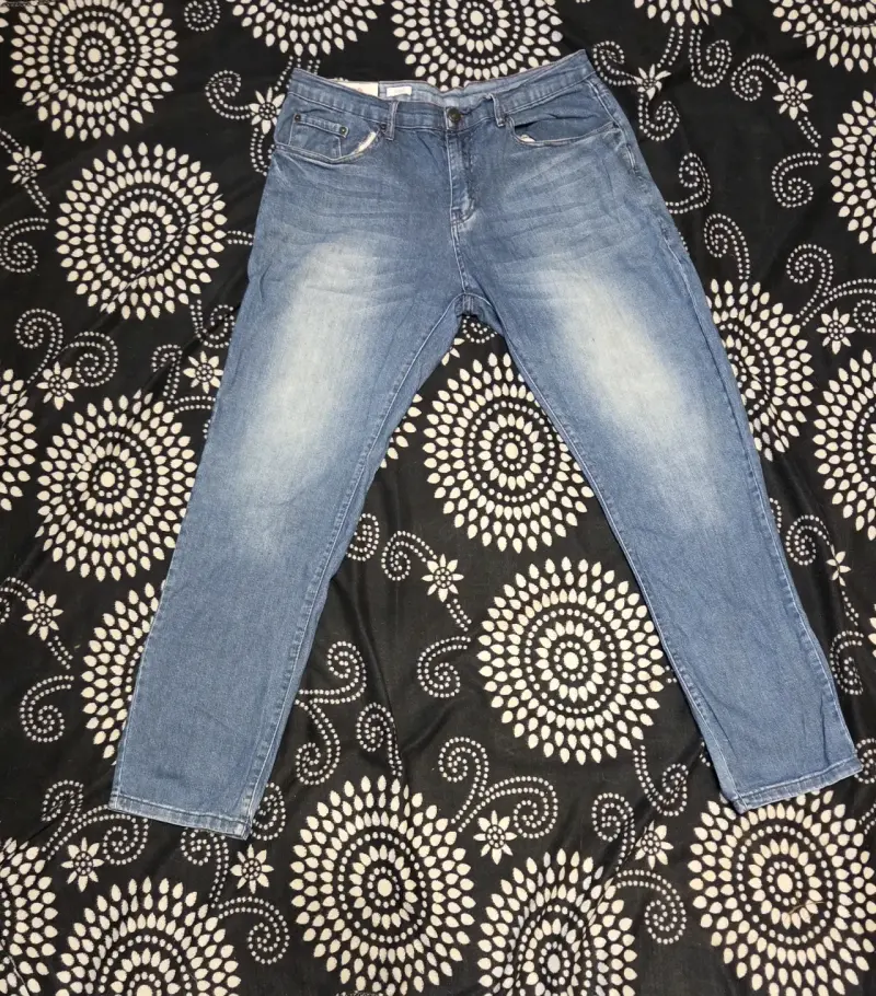 Jeans azul claro para hombre en buen estado - 1