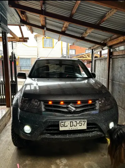 Suzuki Grand Nomade 4x4 - miniatura 4