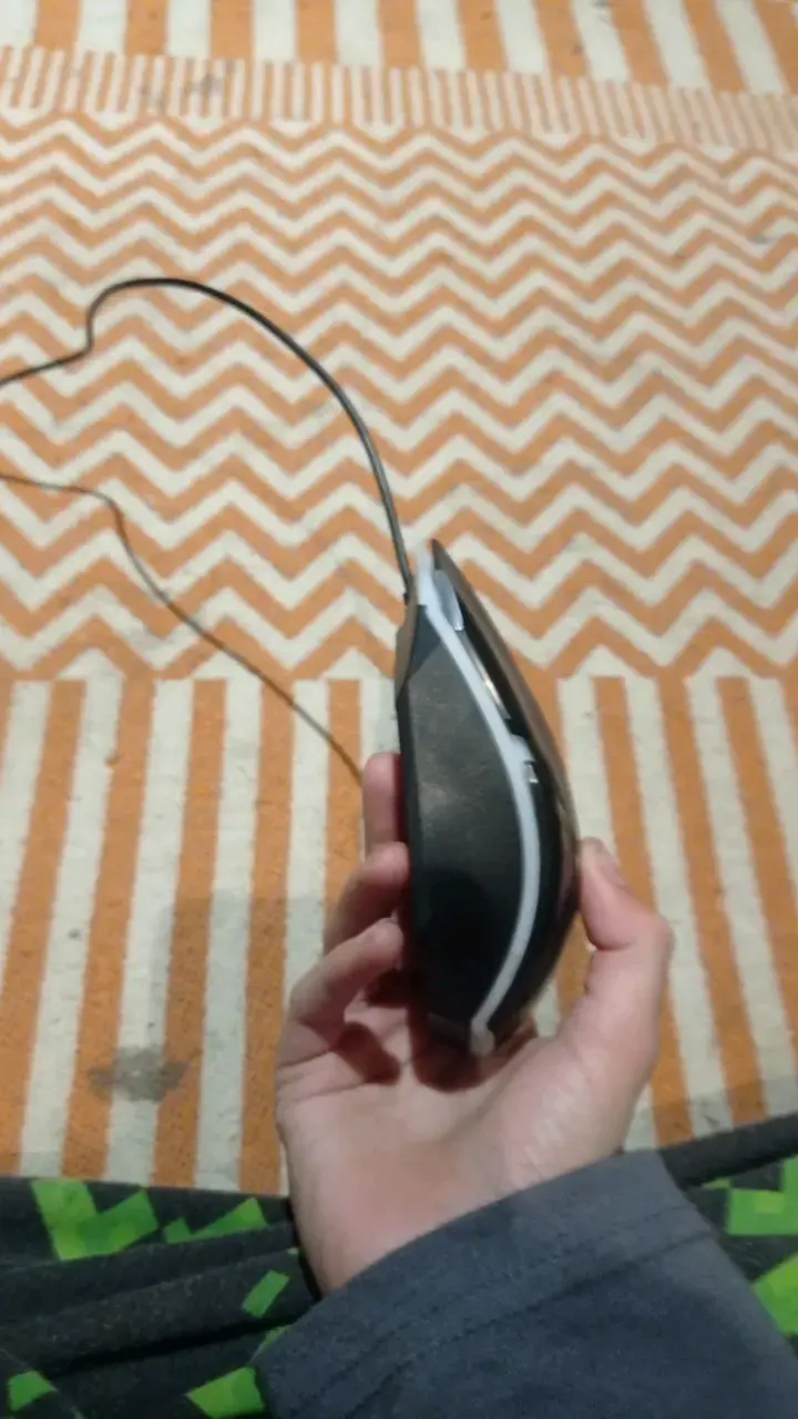 Mouse gamer con cable USB negro - 2