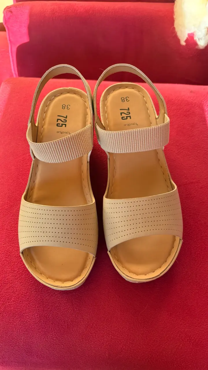 Sandalias beige talla 38 - 1