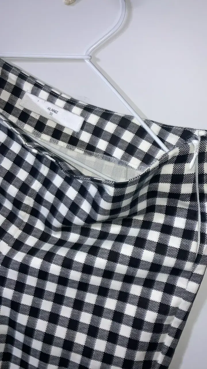 Pantalones a cuadros blanco y negro para mujer - 3
