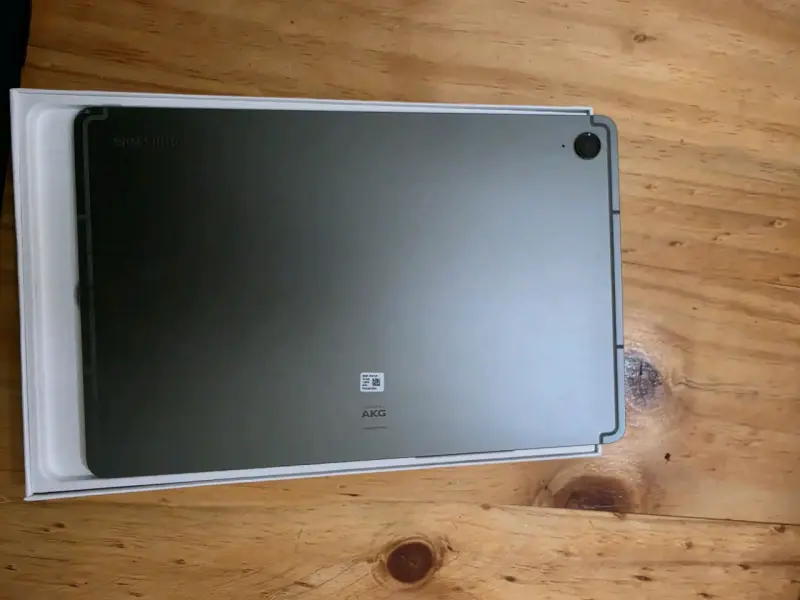 Tablet S9FE 128GB + teclado ProCase y lápiz táctil - 4