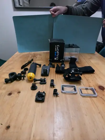 Cámara GoPro HERO4 con accesorios - miniatura 4