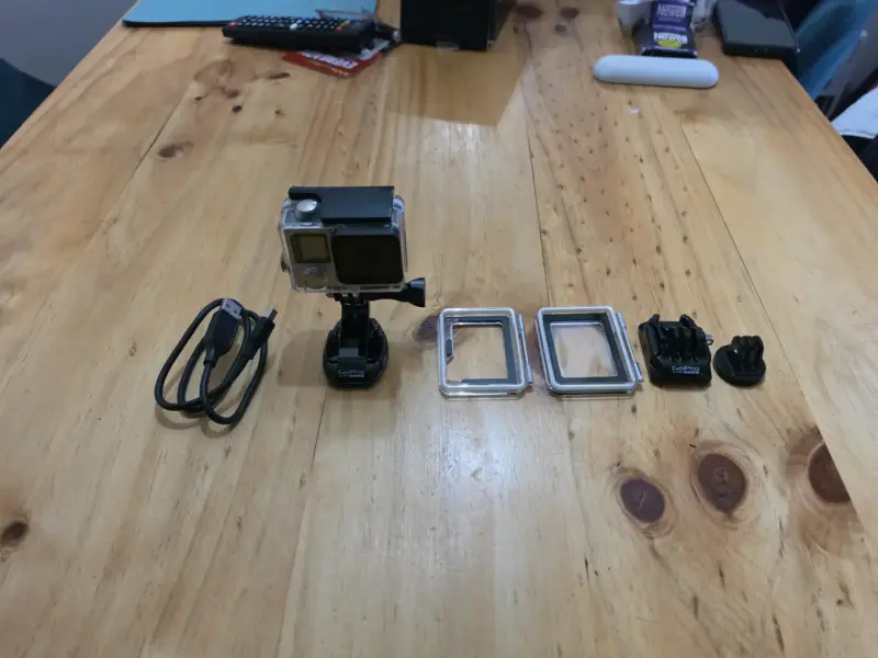 Cámara GoPro HERO4 con accesorios - 5