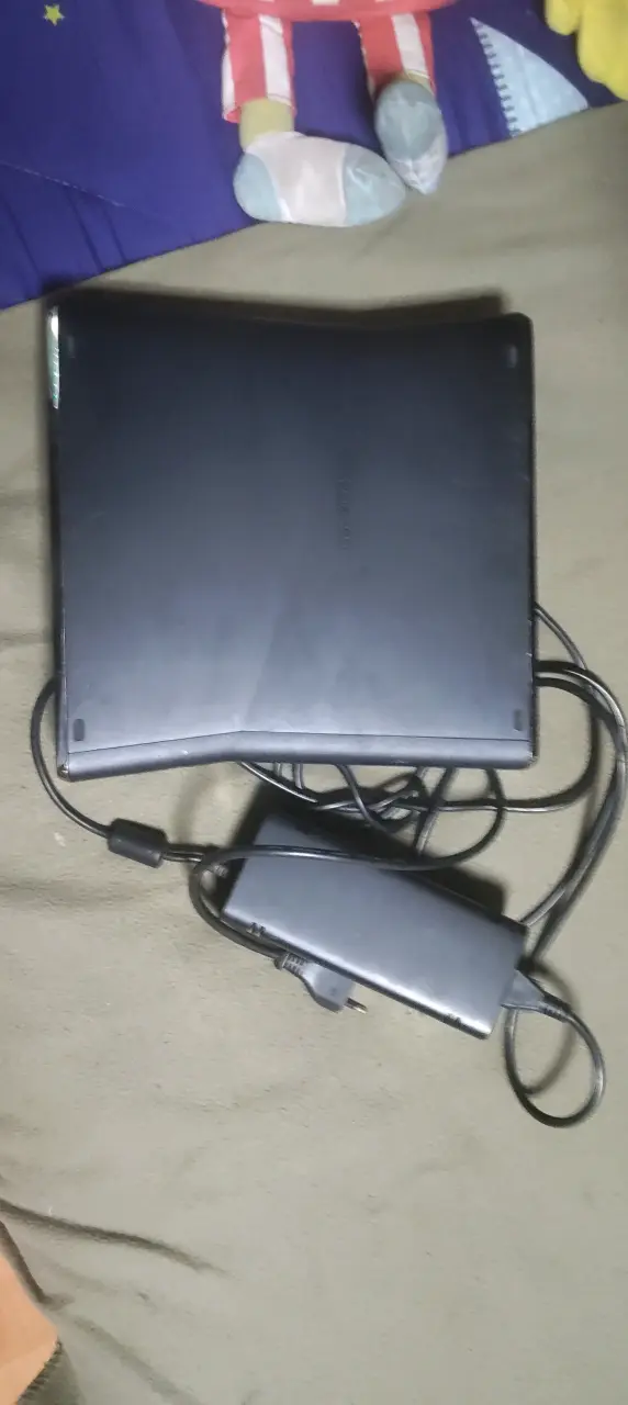 Consola Xbox 360 con cable de alimentación - 6